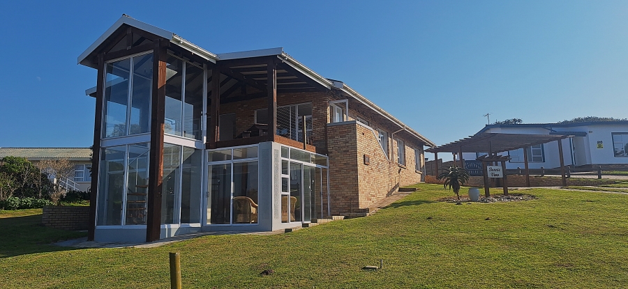 4 Bedroom Property for Sale in Boknesstrand Eastern Cape